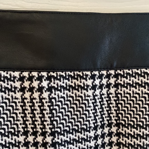 TheLimited Skirt NWT - Picture 2 of 4